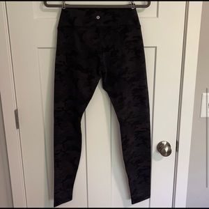 Lululemon Wunder Under leggings